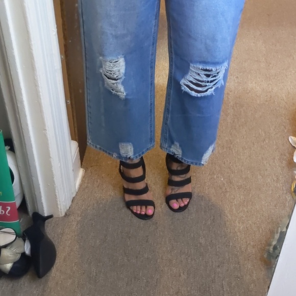 🌹Make An Offer🌹NWT Womens Wide Leg Cropped Jeans - Picture 2 of 6